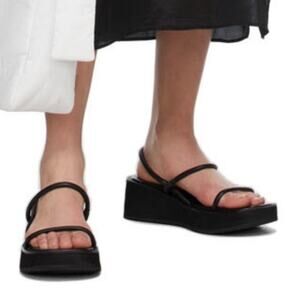 Amomento Black String Leather Strappy Platform Sandals, Size 260 US 9